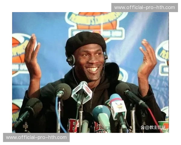 中场科技秀：全息投影重现乔丹经典时刻