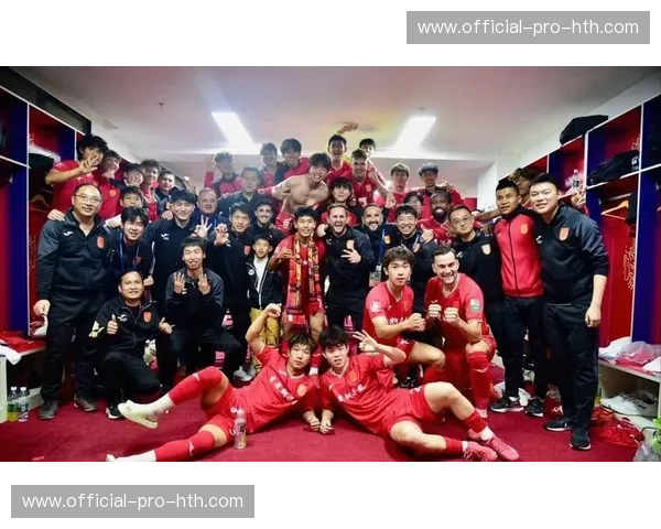 重庆铜梁龙官宣阿马杜+恩加德乌加盟，中超新赛季阵容升级